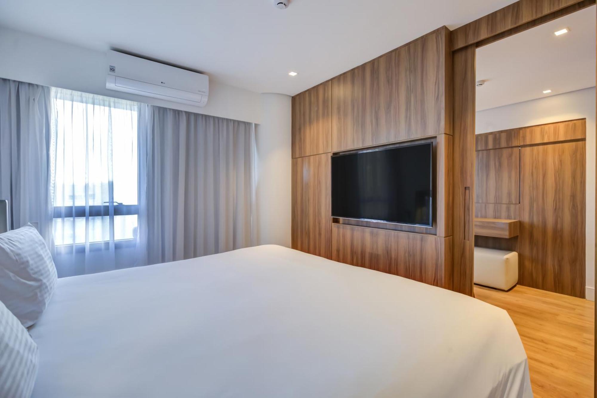 Готель Radisson Sao Paulo Paulista Екстер'єр фото A bedroom at the hotel