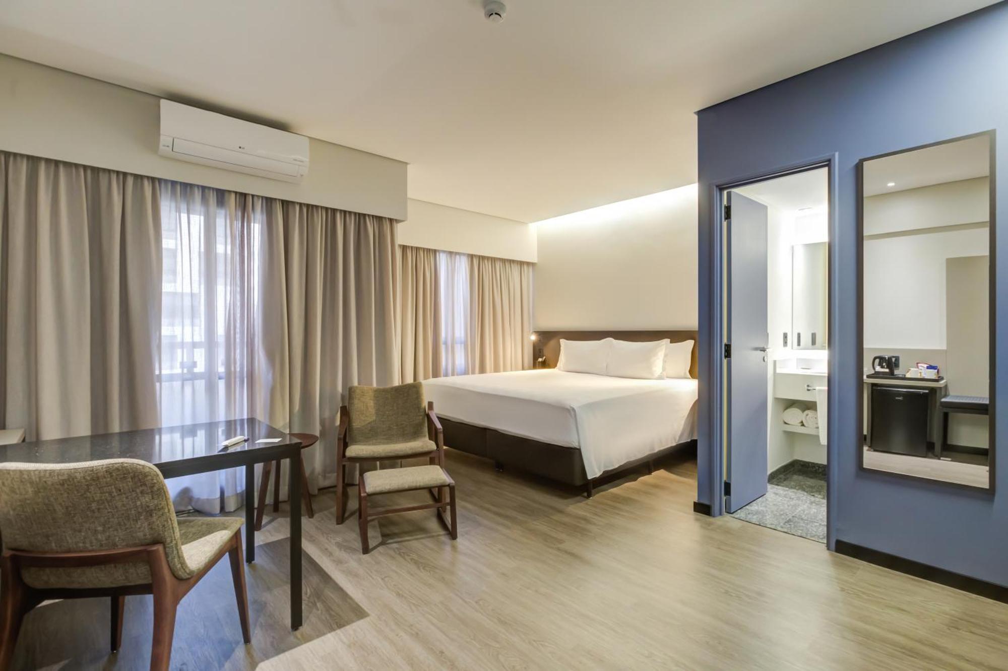 Готель Radisson Sao Paulo Paulista Екстер'єр фото A room at the hotel
